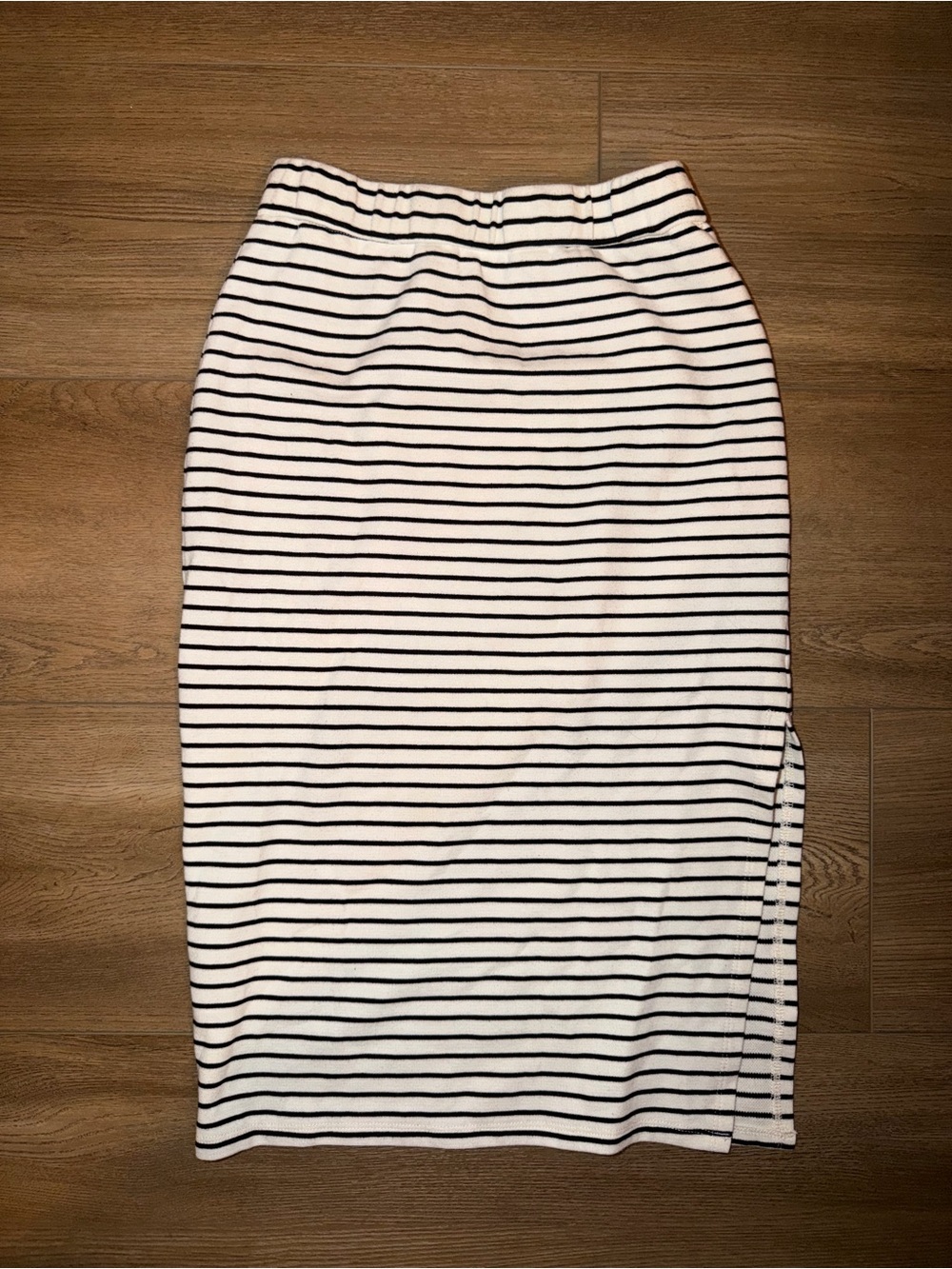 Black and White Striped Midi Pencil Skirt with Slit Size S - Skies Are Blue